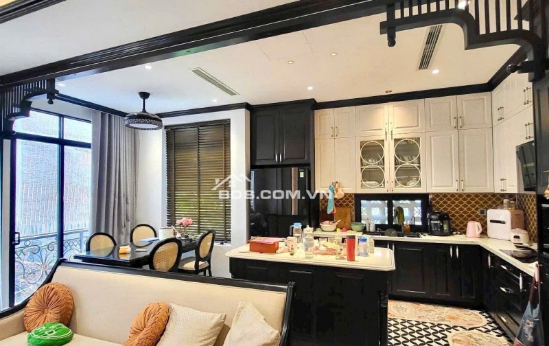 BÁN NHÀ NGUYỄN VĂN CỪ 75M. MẶT TIỀN 5M, ĐƯỜNG 2 ÔTÔ TRÁNH, VỈA HÈ, KINH DOANH. GIÁ 20.5 TỶ